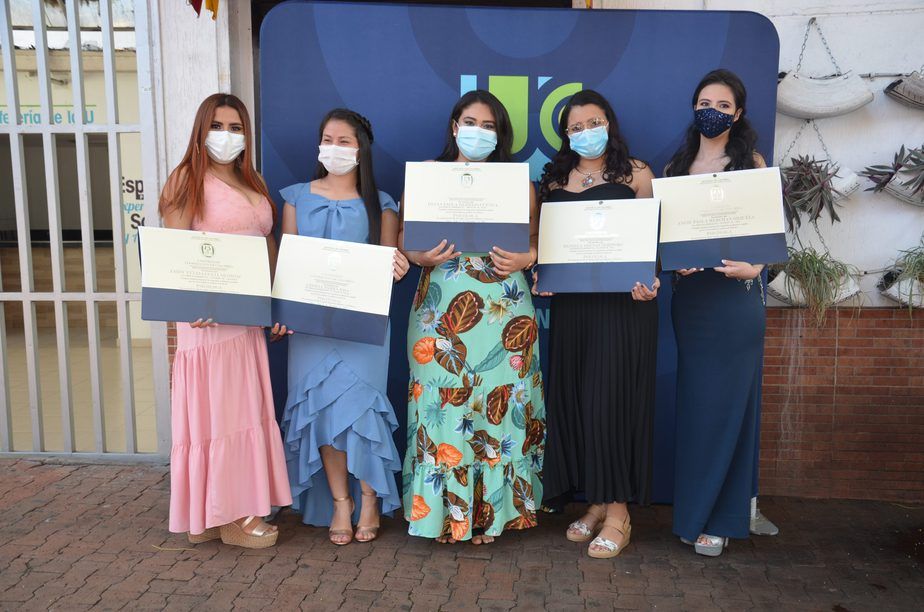 Grados en la Universidad Cooperativa