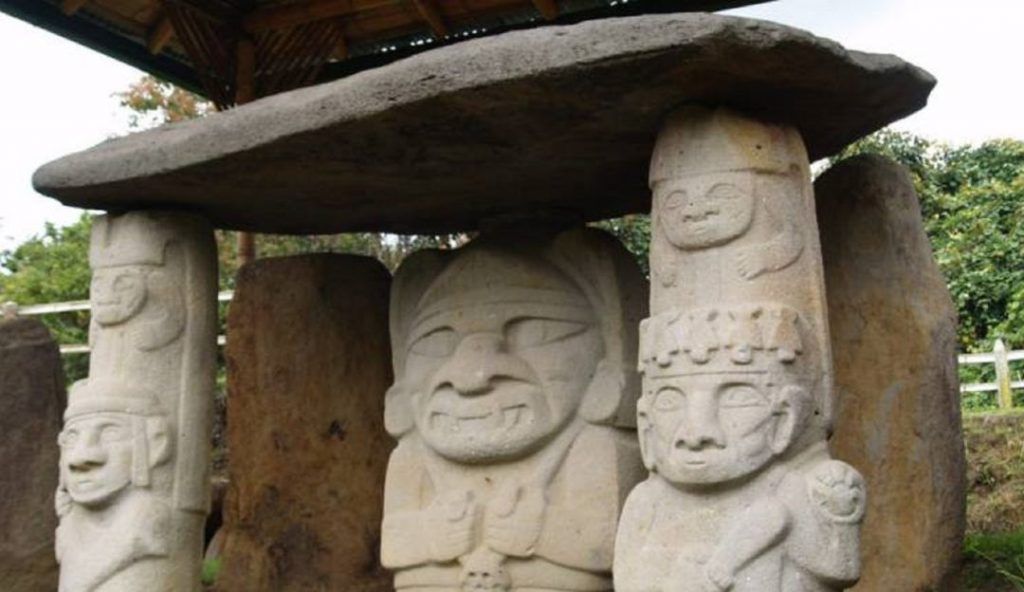 Esos mismos diseños se encuentran por doquier en el sur del Huila, donde la gente ha acogido los modelos de las estatuas.