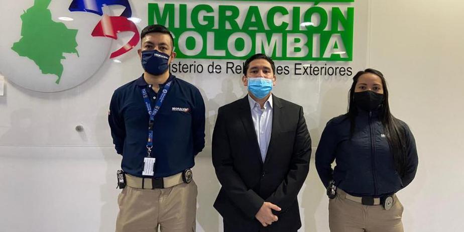 A Colombia llegó exfiscal Luis Gustavo Moreno