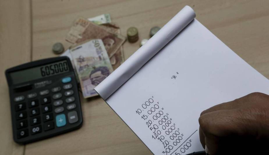 ¿Les alcanza el mínimo a los colombianos para vivir?