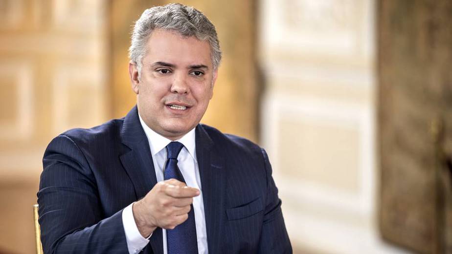 El presidente Iván Duque decidió suspender los vuelos provenientes del Reino Unido en las próximas horas hasta que se logre aclarar el impacto real que tendría la nueva cepa del virus Sars-CoV-2