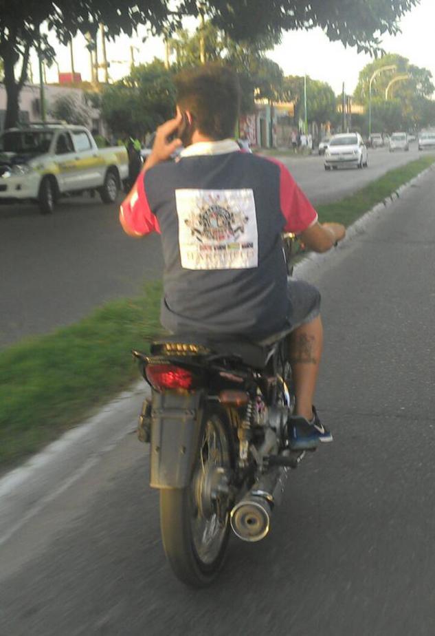 Las llamadas por celular mientras se conducen se acabaron, la nueva reglamentación es muy estricta en ese tema.