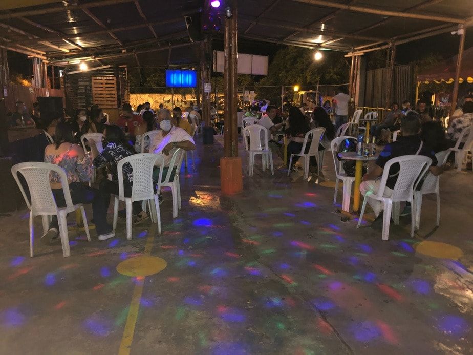 El sector de los bares se ha visto seriamente afectado debido a la emergencia por coronavirus.