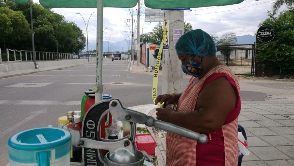 Aunque entidades registraron mejoras en ventas del comercio, analistas indican que estas pueden ocasionarse por ingresos extra y la temporada decembrina.