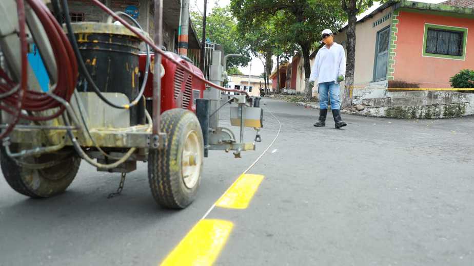 Según el secretario de Movilidad, los proyectos de señalización contribuyen al mejoramiento de la movilidad en la ciudad.