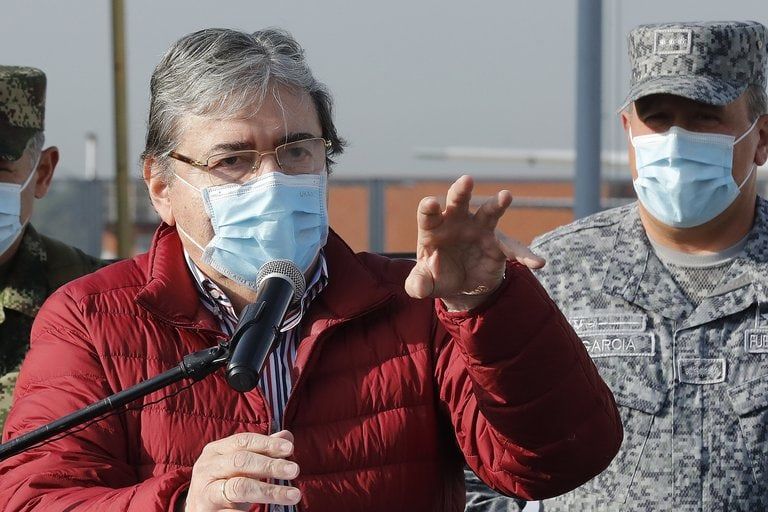 Ministro de Defensa ofrece recompensa tras masacre en Bolívar