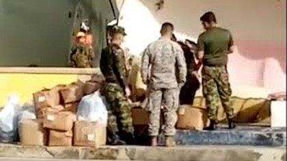 Suspenden a militares que robaron ayudas a damnificados en Providencia