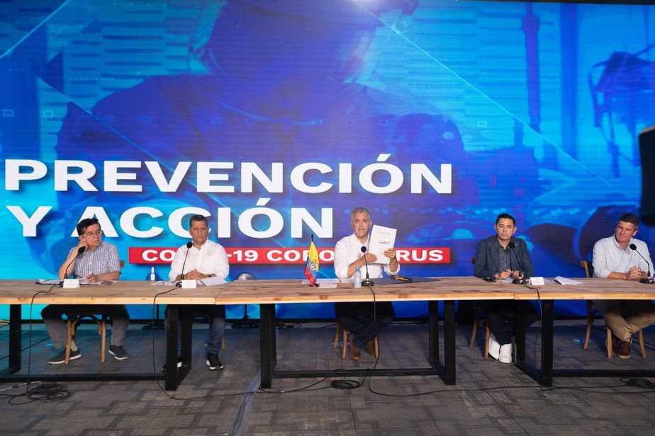 Iván Duque sancionó ley de vacunas gratis para COVID-19