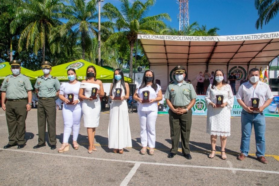 Otros periodistas de la ciudad también fueron exaltados por la Policía Nacional.