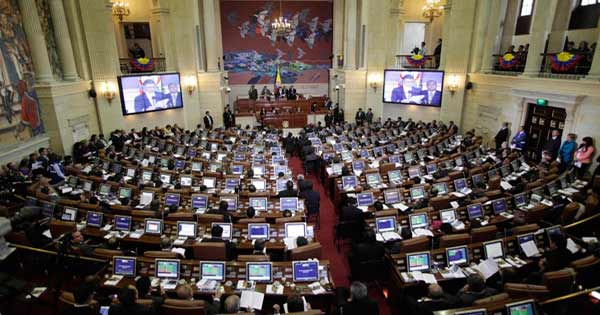 Senadores colombianos rechazaron el aborto legal en Argentina