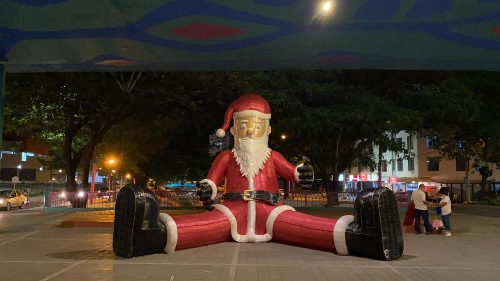Ayer se dio apertura a las luces navideñas.