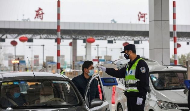 Envían grupo de investigadores a China a buscar origen del Covid-19