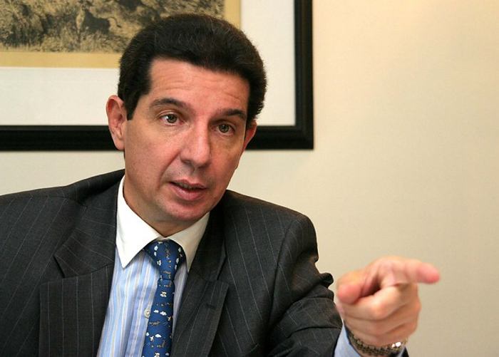 Un adiós a Carlos Holmes