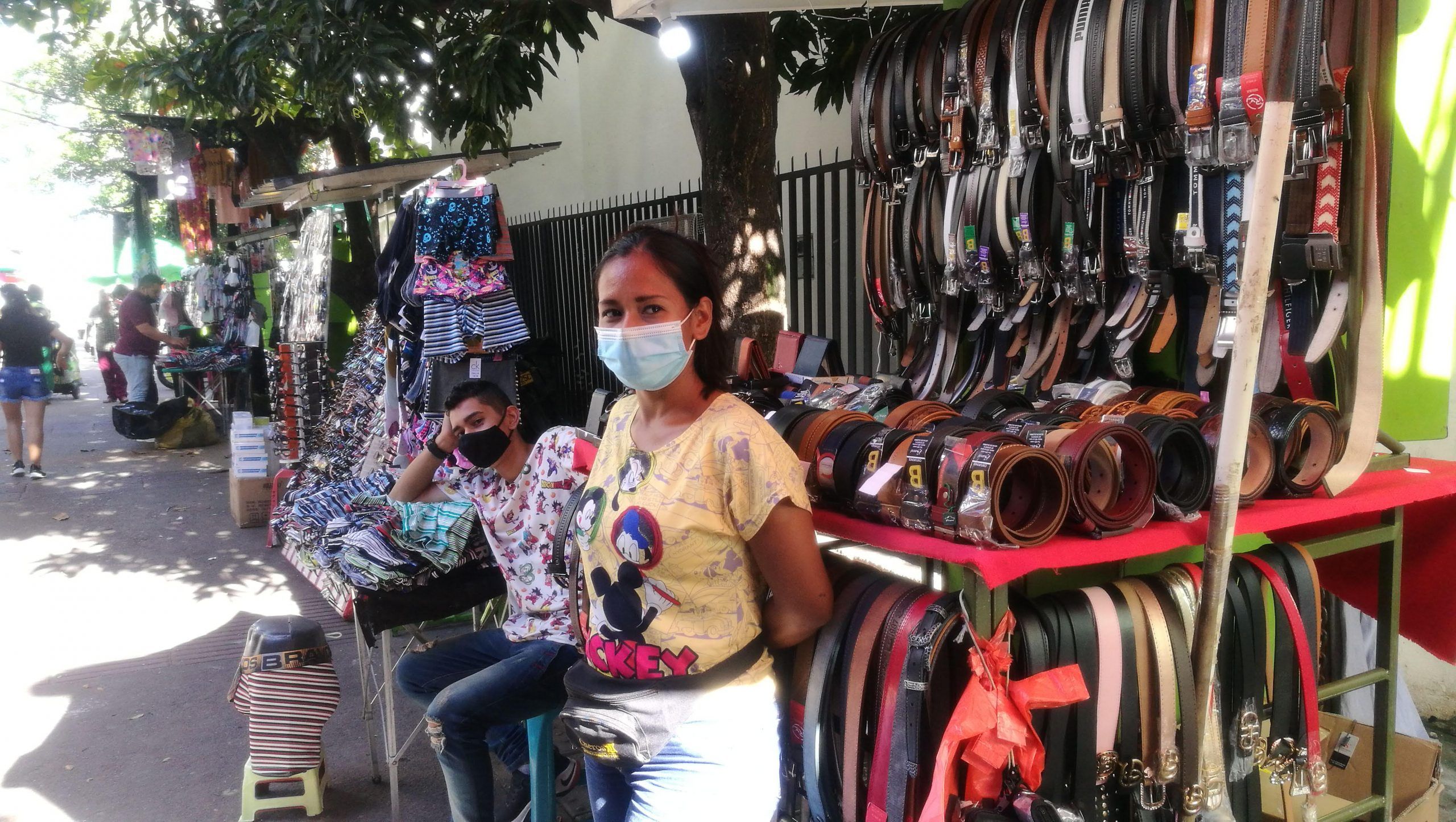 Vendedores preocupados por reducción de ventas