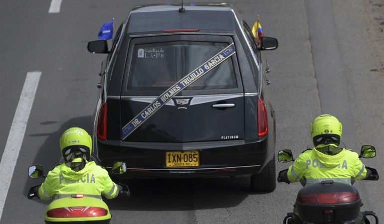 Organismos internacionales lamentan muerte del ministro Carlos Holmes Trujillo