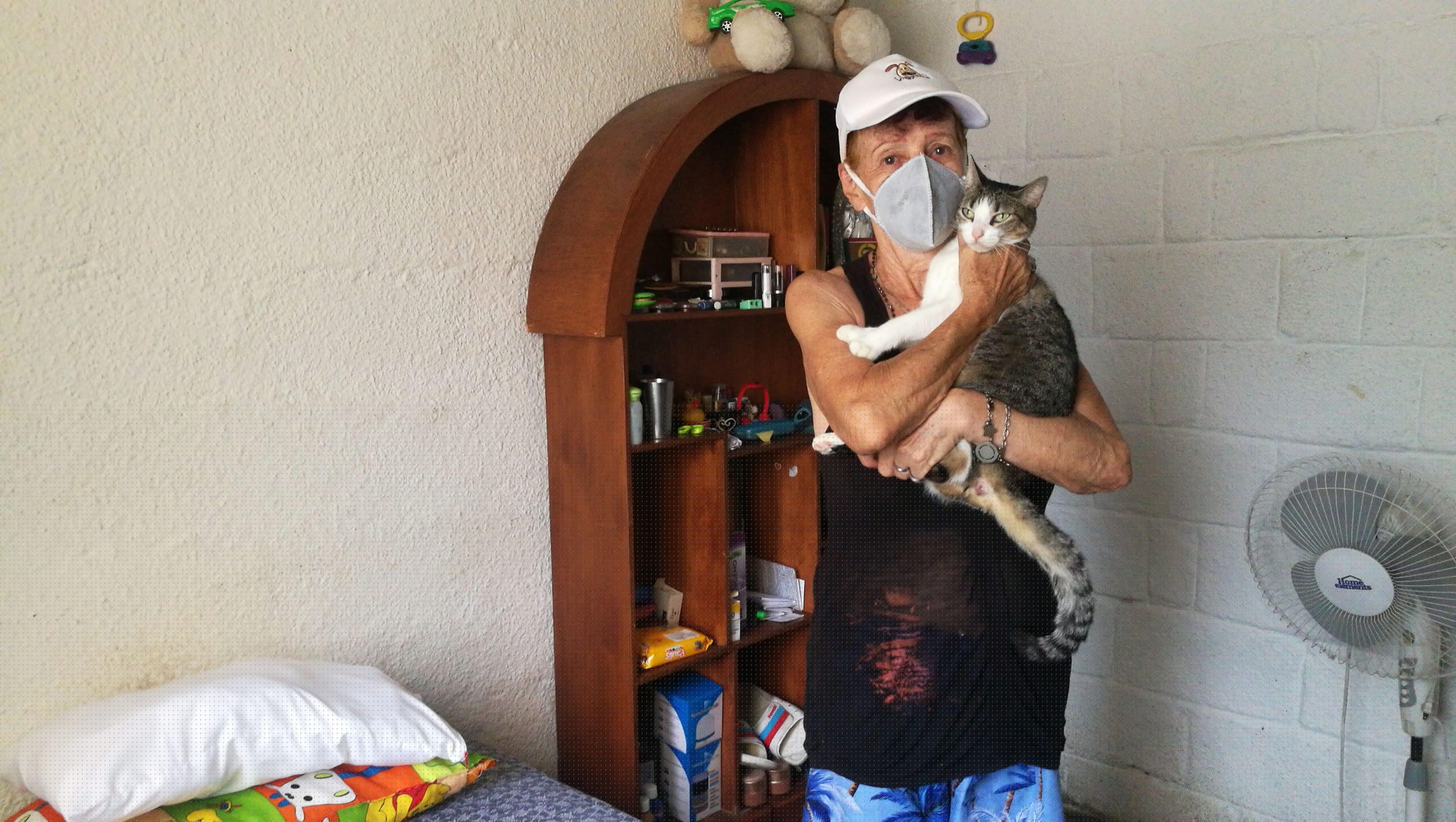 Doña Aurora y su profundo amor por los animales