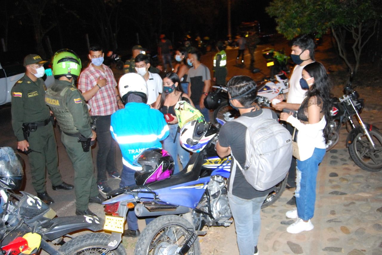 La indisciplina social está generando el incremento del virus covid-19.