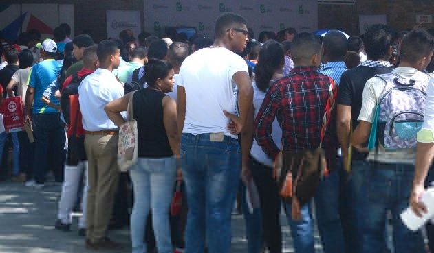 Estado abrió convocatoria laboral con más de 9.805 puestos de trabajo