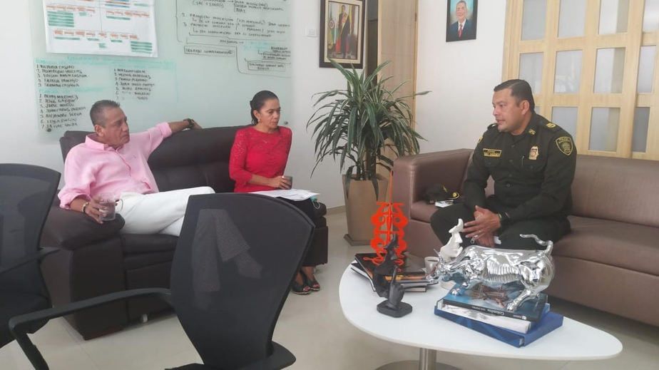 Administración municipal ofreció tres millones de recompensa por información que permita la ubicación y captura de los responsables de los crímenes en Guacirco