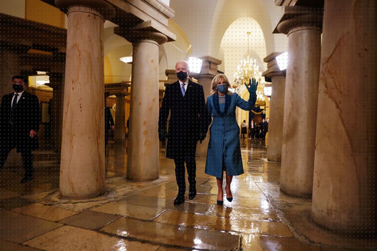Joe y Jill Biden en el Capitolio (Jim Lo Scalzo/REUTERS).