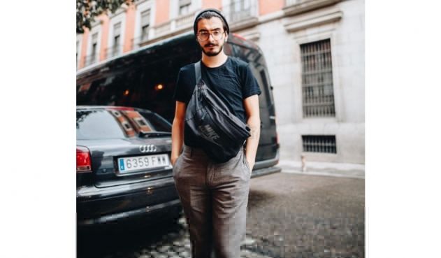 Integrante de Morat recibe insulto homofóbico por pintarse las uñas