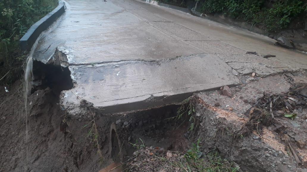 Fuertes lluvias dejaron varias afectaciones en el Huila