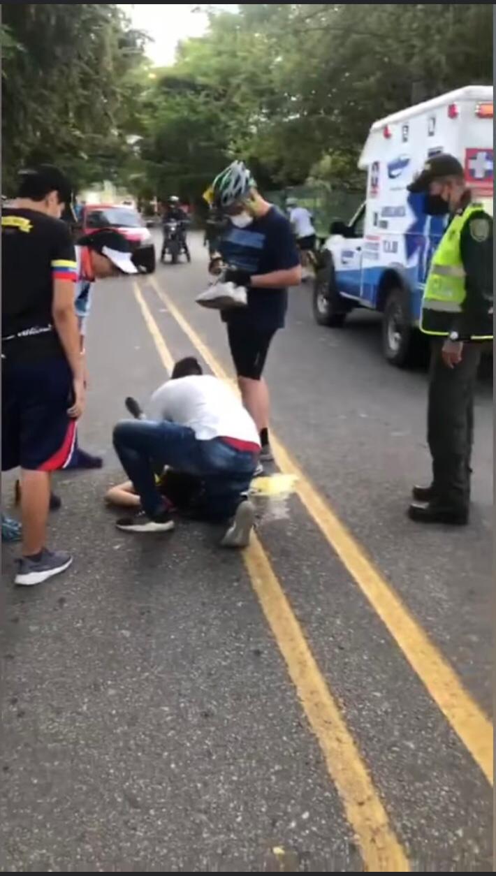 En grave estado de salud ciclista tras colisionar con una Runner