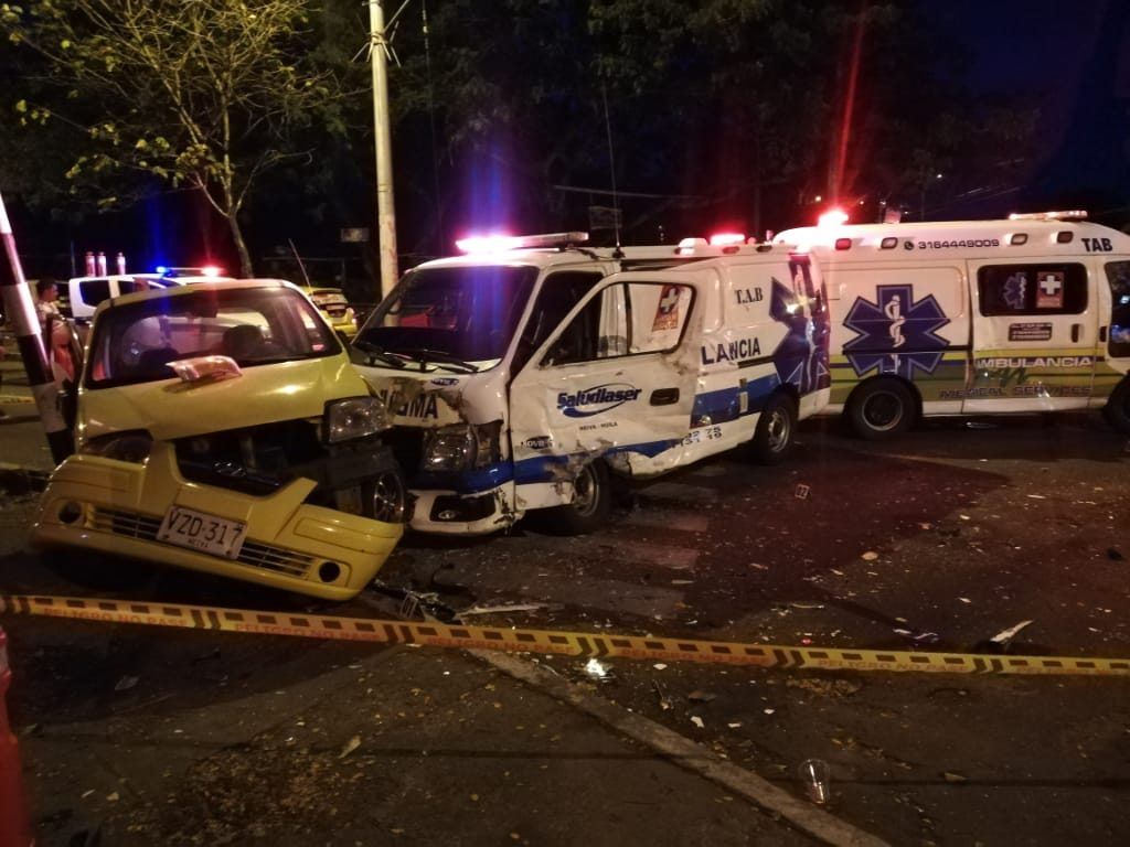Los bajos sueldos de los conductores de ambulancia estarían generando ‘la guerra del SOAT’.
