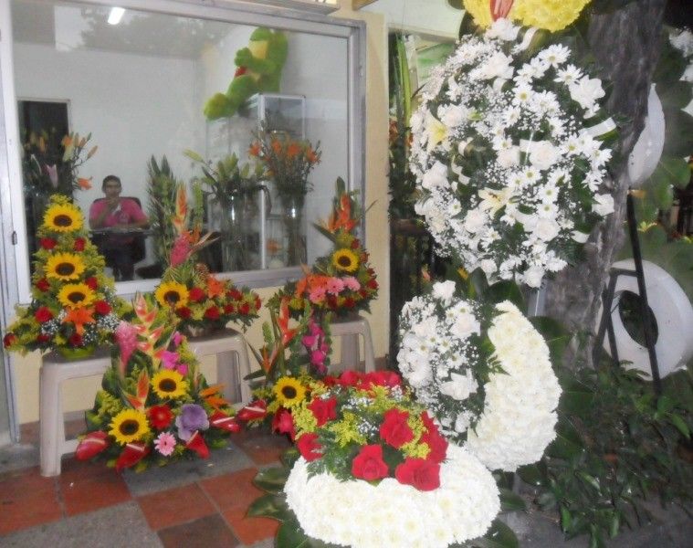 Las floristas esperan que para la temporada del día de la mujer y la madre sus ventas mejoren.