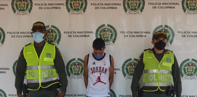 Hombre capturado por porte ilegal de armas de fuego