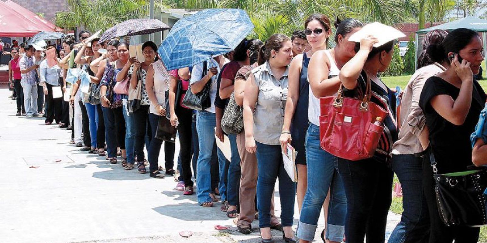 Empleo para las mujeres sigue con saldo en rojo