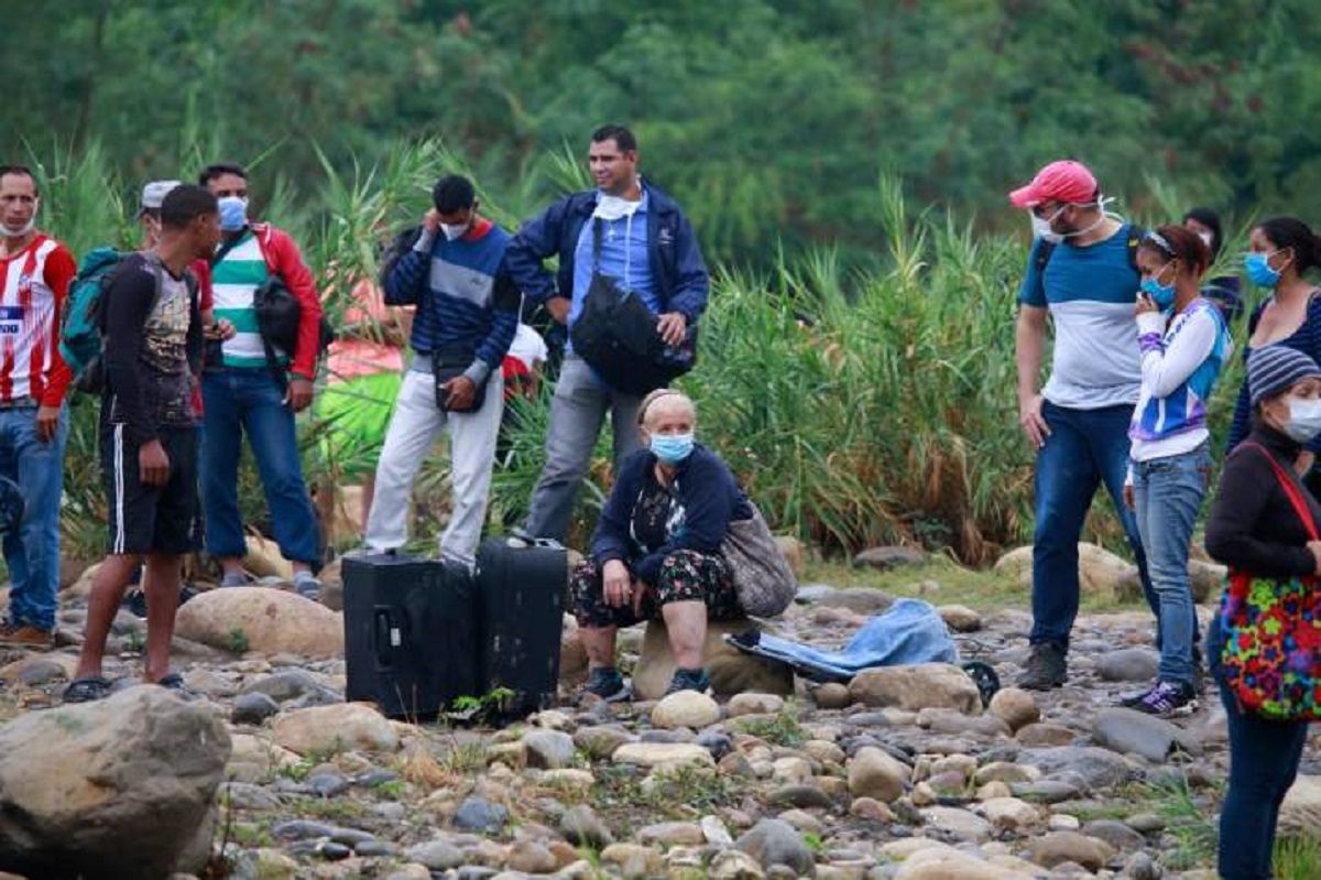Aunque las fronteras con Venezuela están cerradas las personas buscan otros caminos para ingresar a nuestro país.