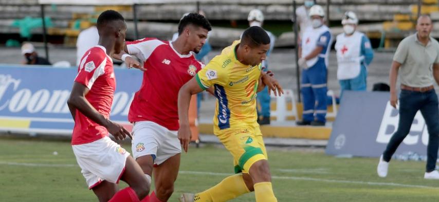 Barranquilla y Huila no se hicieron daño en el Romelio Martínez