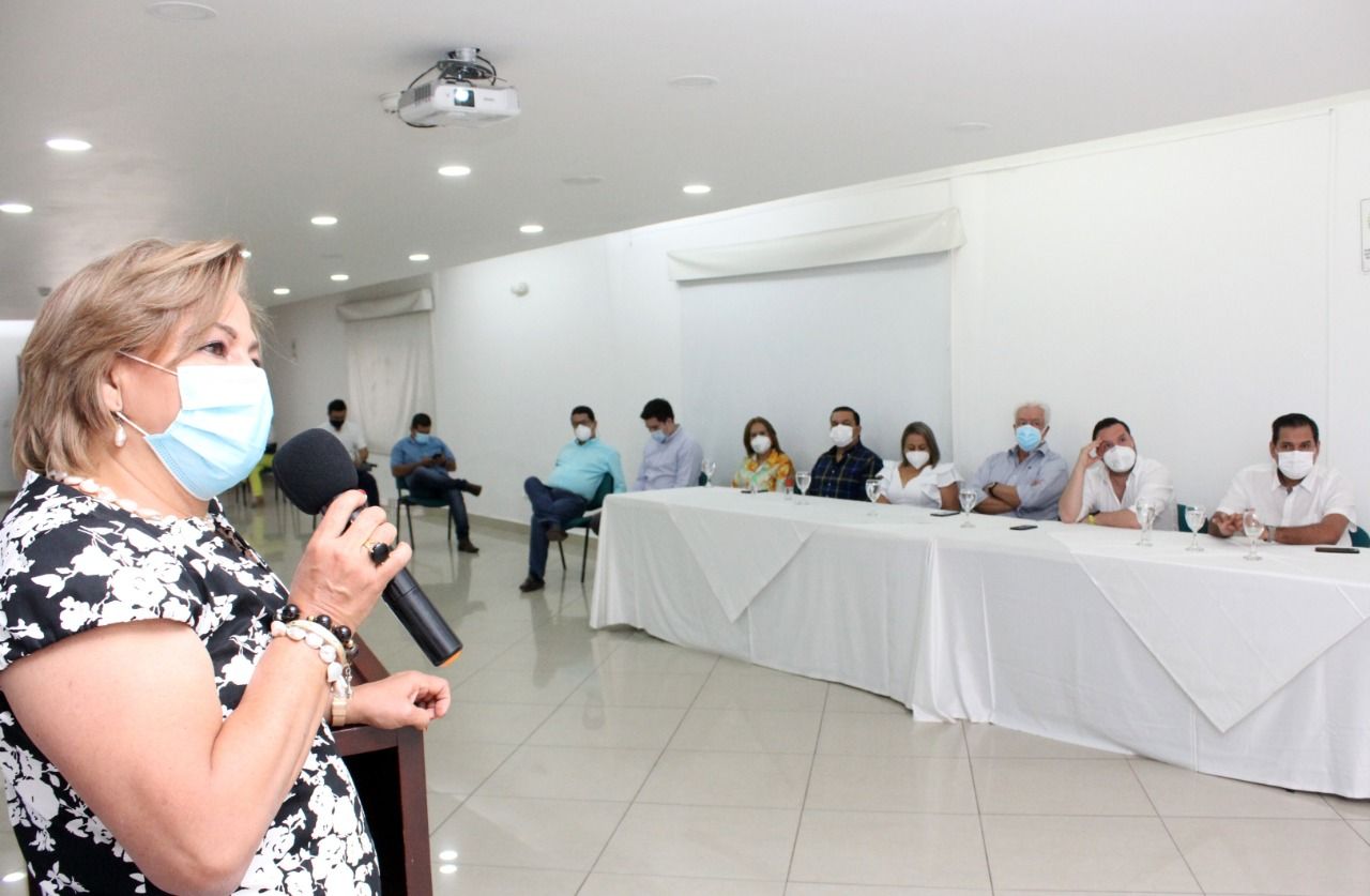 La Senadora Esperanza Andrade, estuvo presente en el evento.