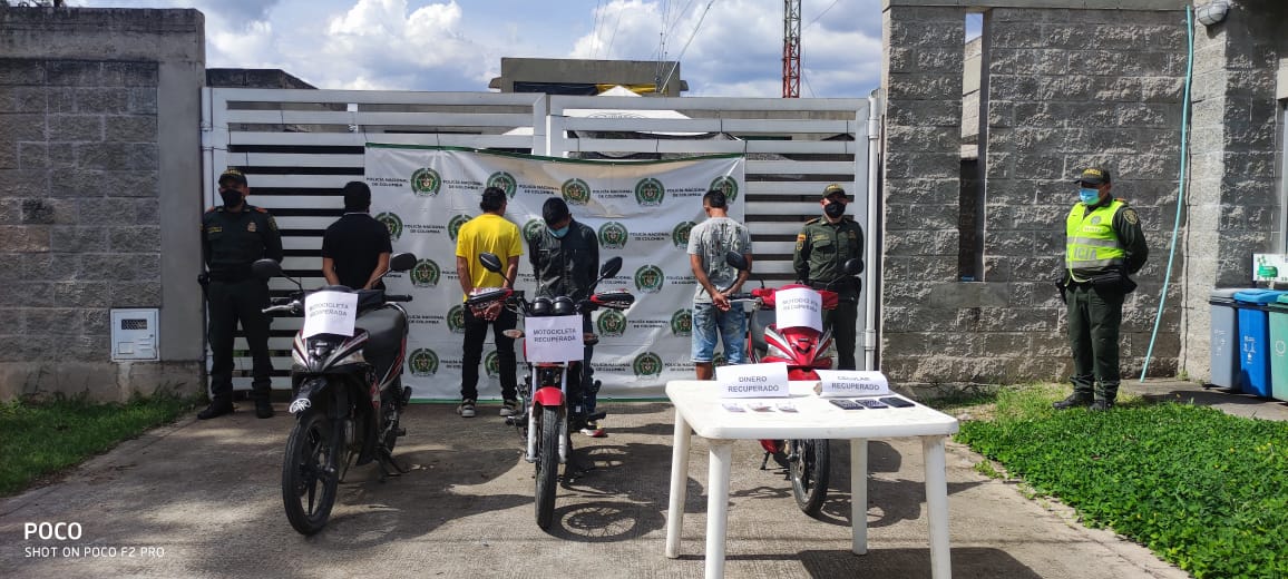 Capturados hombre y dos adolescentes por hurto de motocicleta en Timaná
