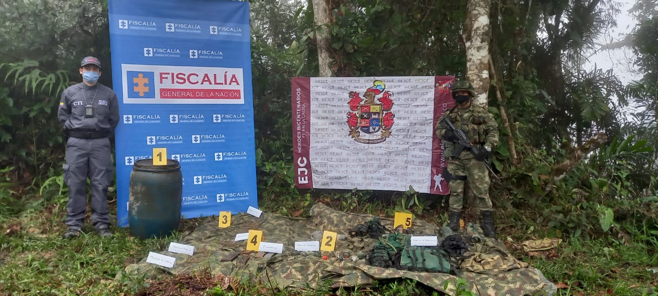 CTI y Ejército incautaron material de guerra en zona rural de Acevedo