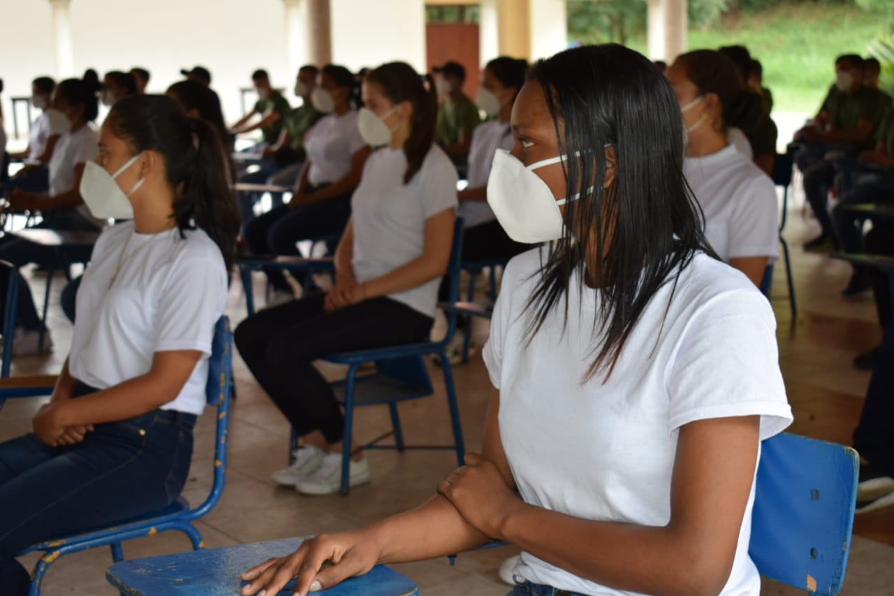 Por primera vez, 35 mujeres serán Auxiliares de Policía