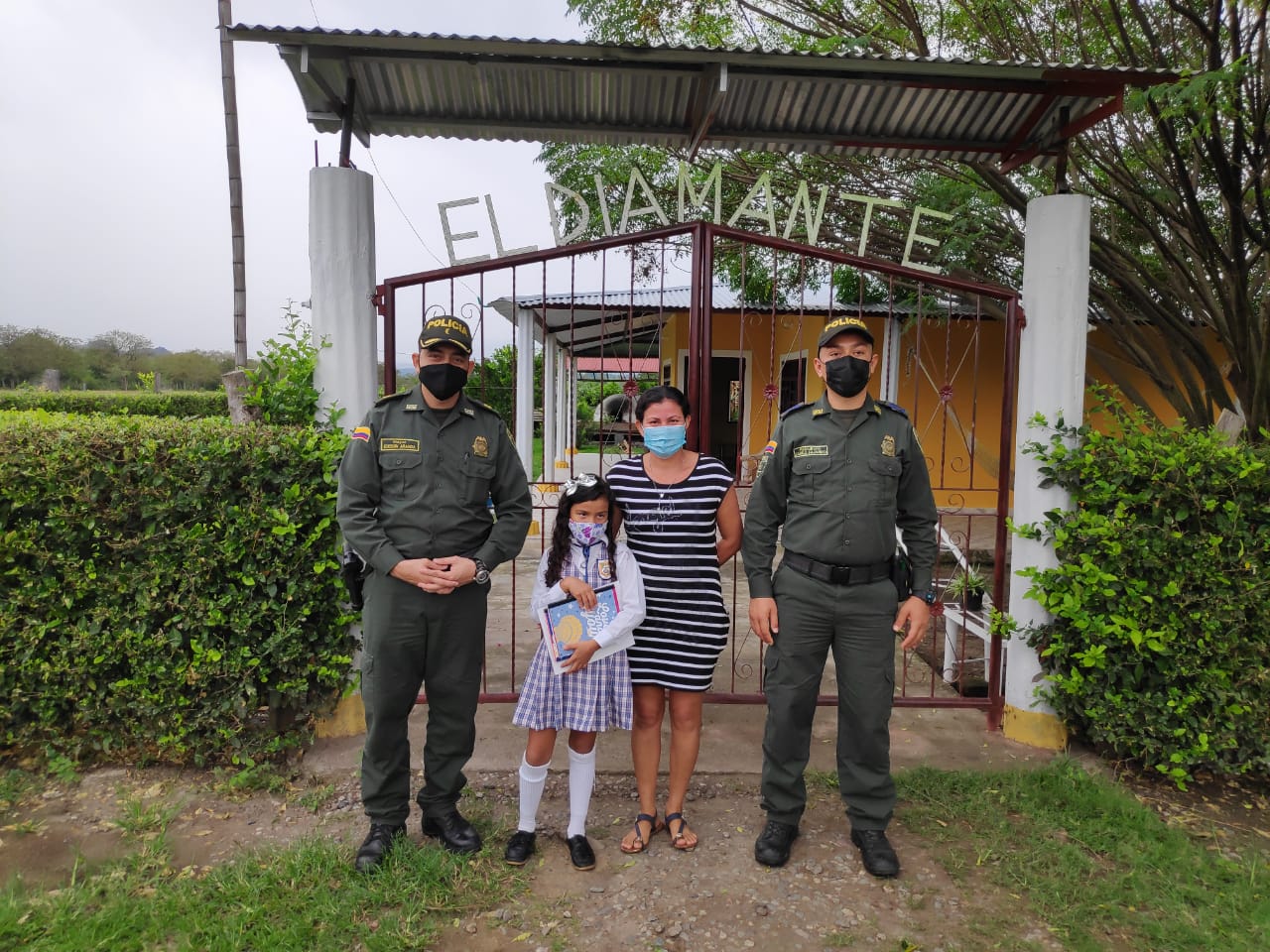 Garzón certificó a 140 niños en la prevención de consumo de alucinógenos