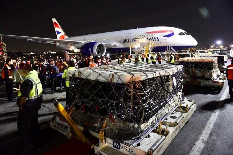 Llega el primer cargamento de vacunas Sputnik V a México