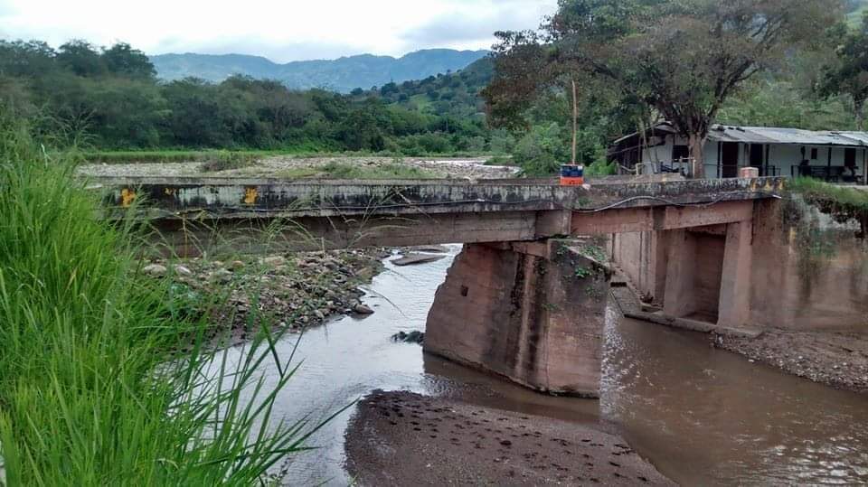 Continúan estragos por ola invernal en el suroriente del Huila