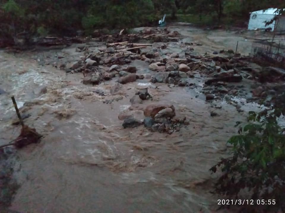 Avalancha dejó consecuencias en zona rural de Algeciras