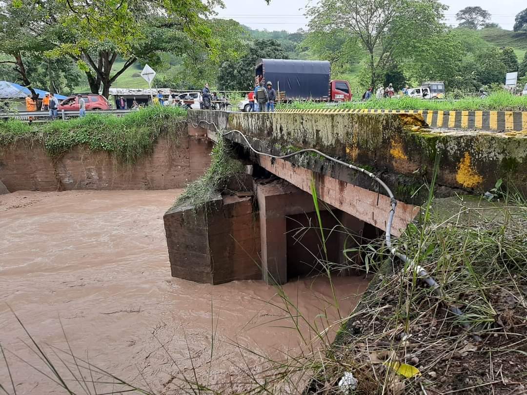 El Alcalde de Elías aseguró que la reparación es necesaria, sin embargo, expresó que se necesita la construcción de uno nuevo.