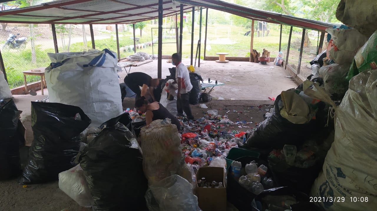 Habitantes de la Ciudadela manifiestan que “no todo puede ser regalado”.