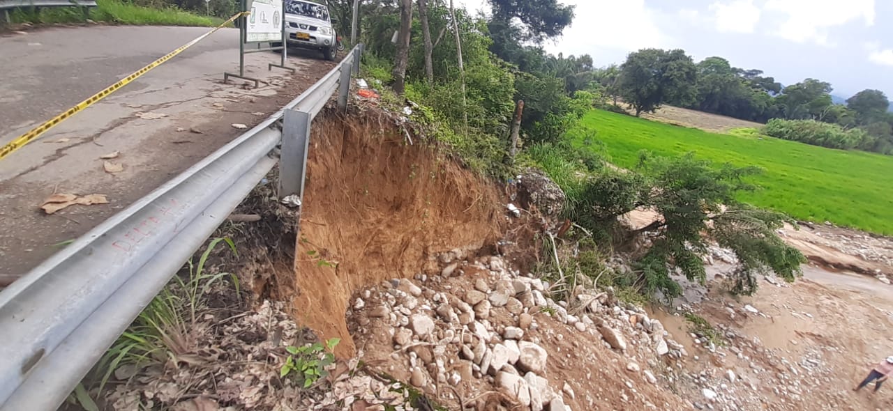 Deplorable estado de la vía Neiva – La Ulloa – Rivera