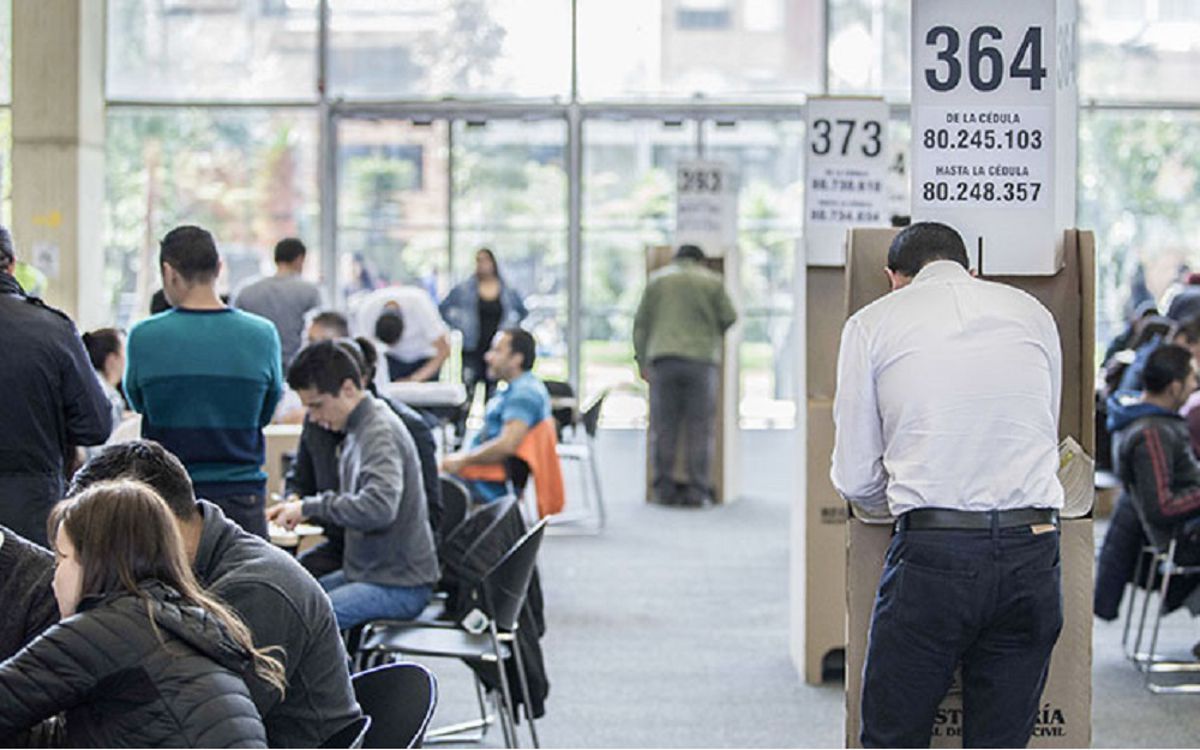 Avalancha de precandidaturas a la Presidencia de la República