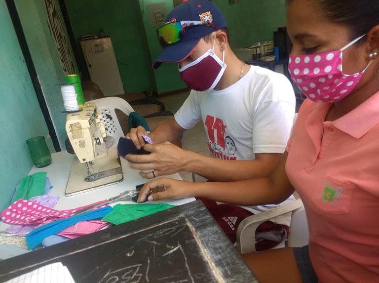 Los sectores en donde se han desarrollado las mujeres laboralmente en muchos casos han tenido que reducir el personal o cerrar los negocios.