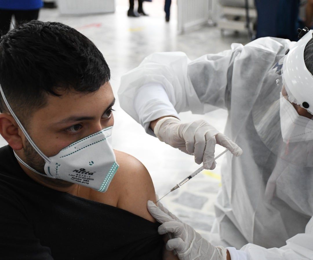 “La mejor vacuna es la que llegue primero”