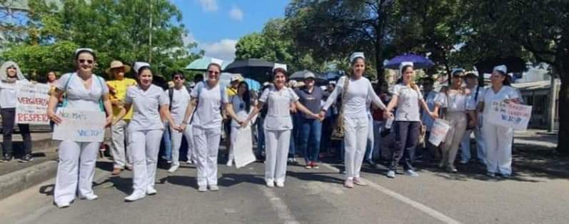 “El reconocimiento a la profesión no lo dan los aplausos”.