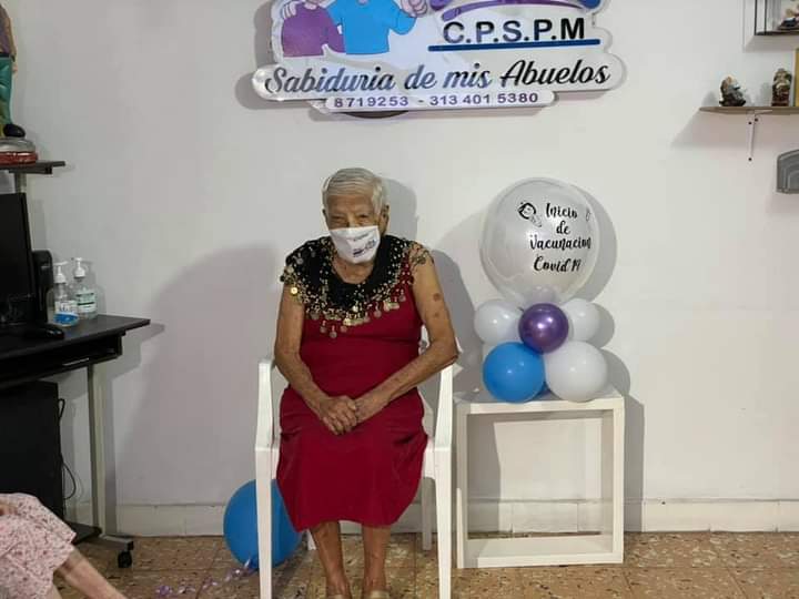 Se dio inicio a vacunación contra Covid con población mayor a 80 años