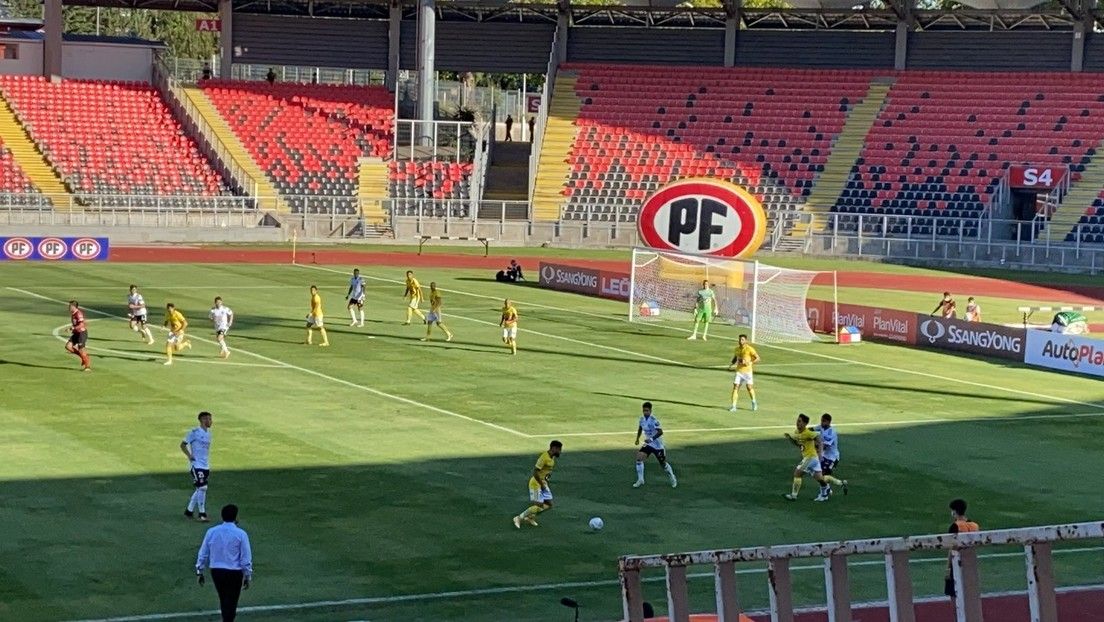 Suspenden inició de torneo de fútbol en Chile